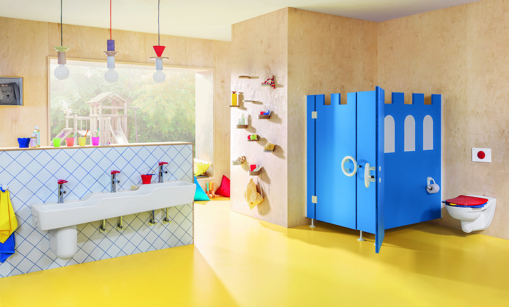 Badkamer met sanitair speciaal voor kinderen van Villeroy & Boch. O.novo innovatieve en kindervriendelijke sanitair-collectie #villeroyboch #onovo #kinderen #badkamer #kinderbadkamer #badkamerinspiratie #kleur