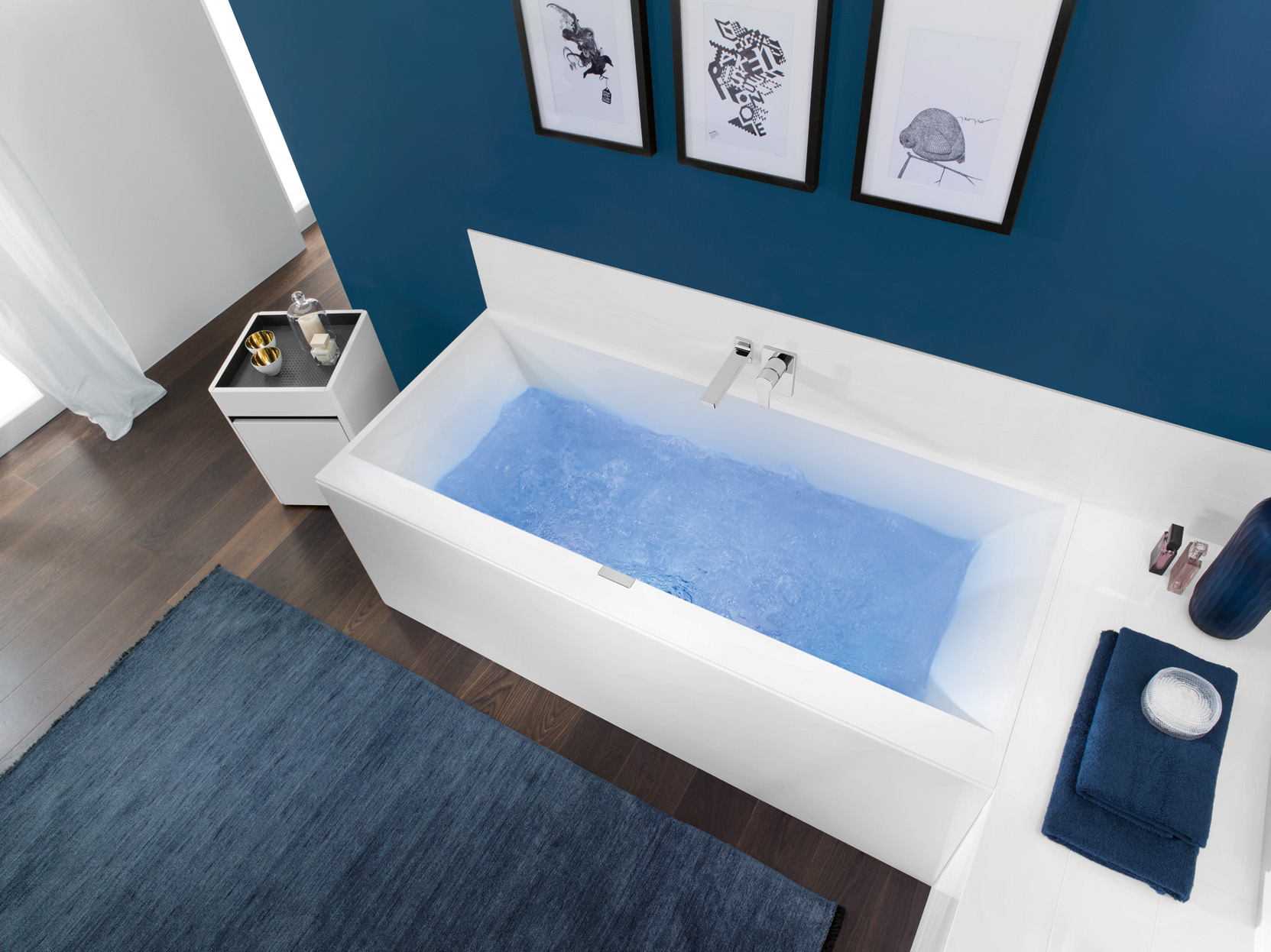 Villeroy & Boch bad Squaro Edge met combisysteem voor whirlpool