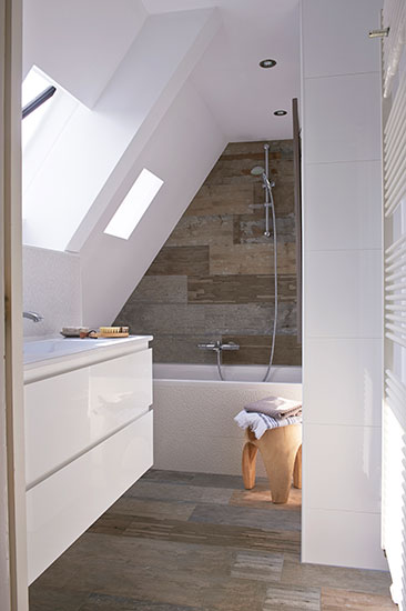 Vt Wonen tegels met houtlook voor de badkamer via Kol Tegels